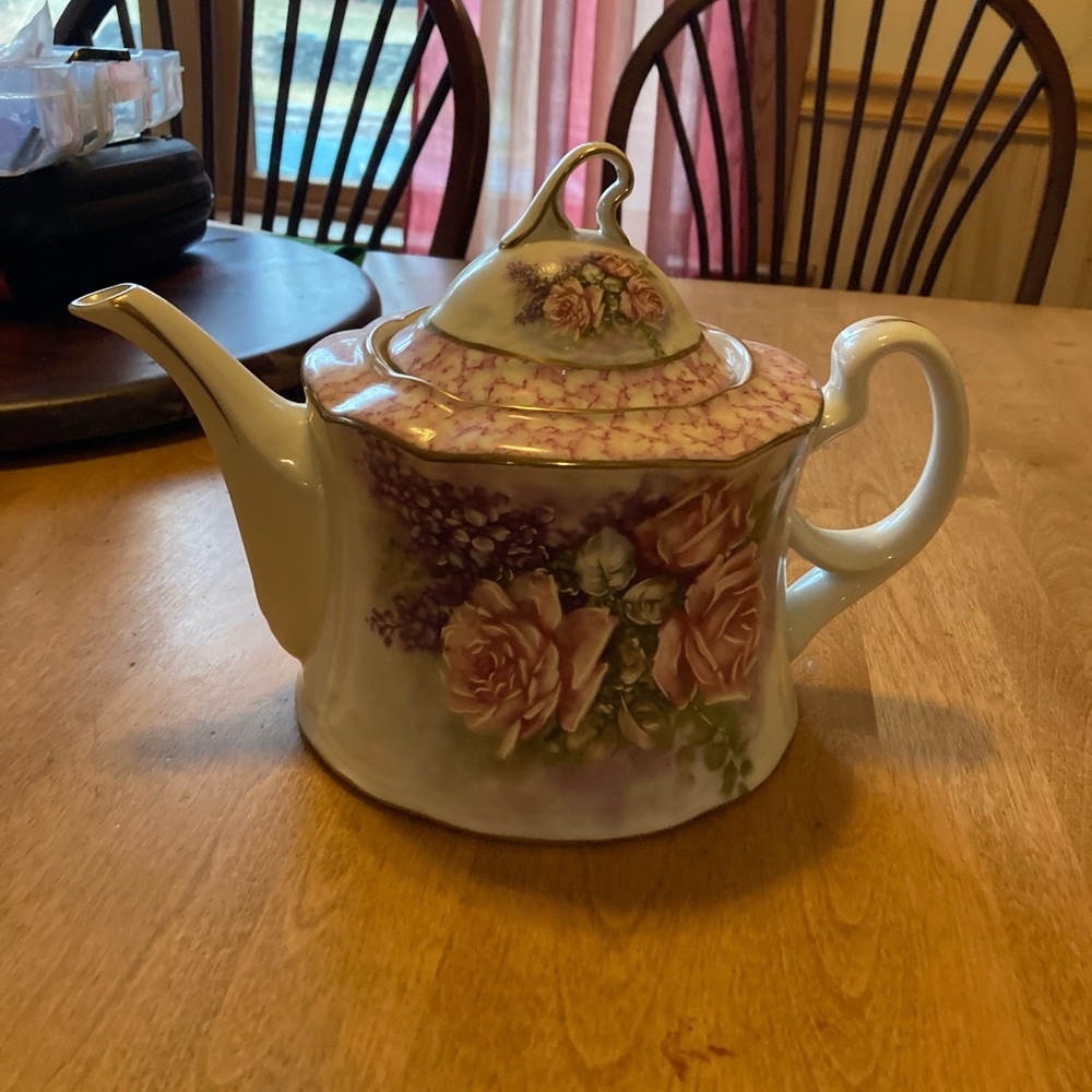 Beautiful Porcelain Treasures teapot designed by Betty Platnes